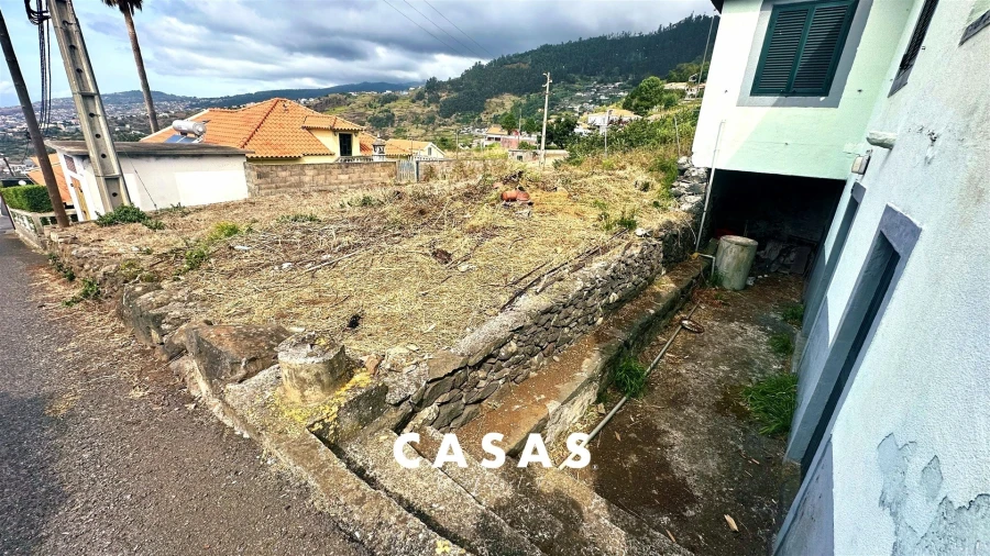 Moradia T2 para Venda em Arco da Calheta Foto 19