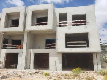 Moradia T4 para Venda em Corroios