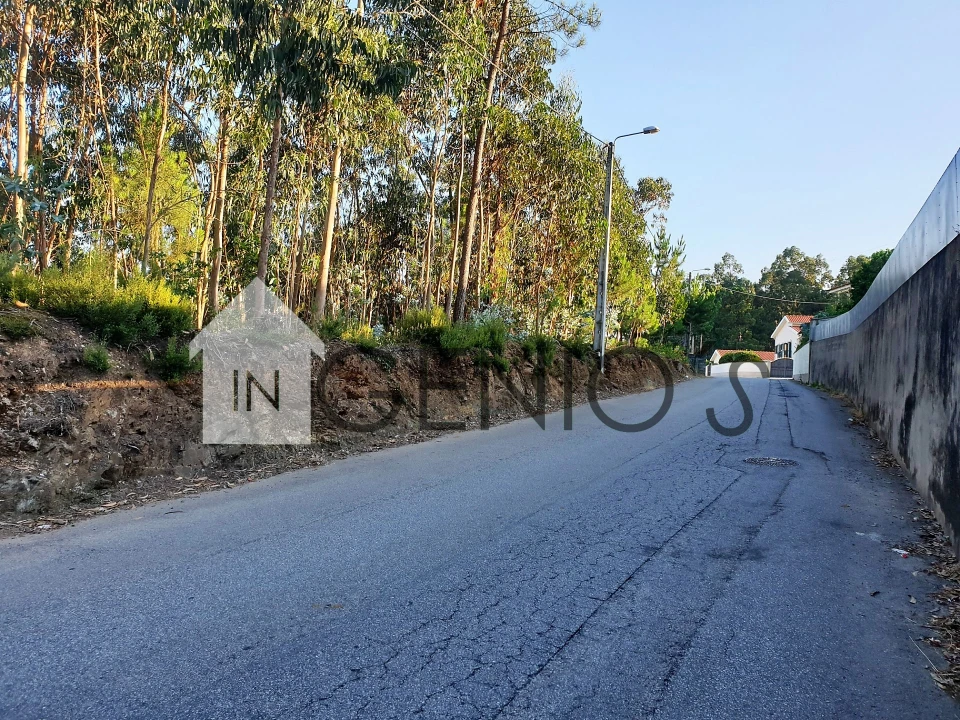 Terreno para Venda em Gondifelos, Cavalões e Outiz Foto 2