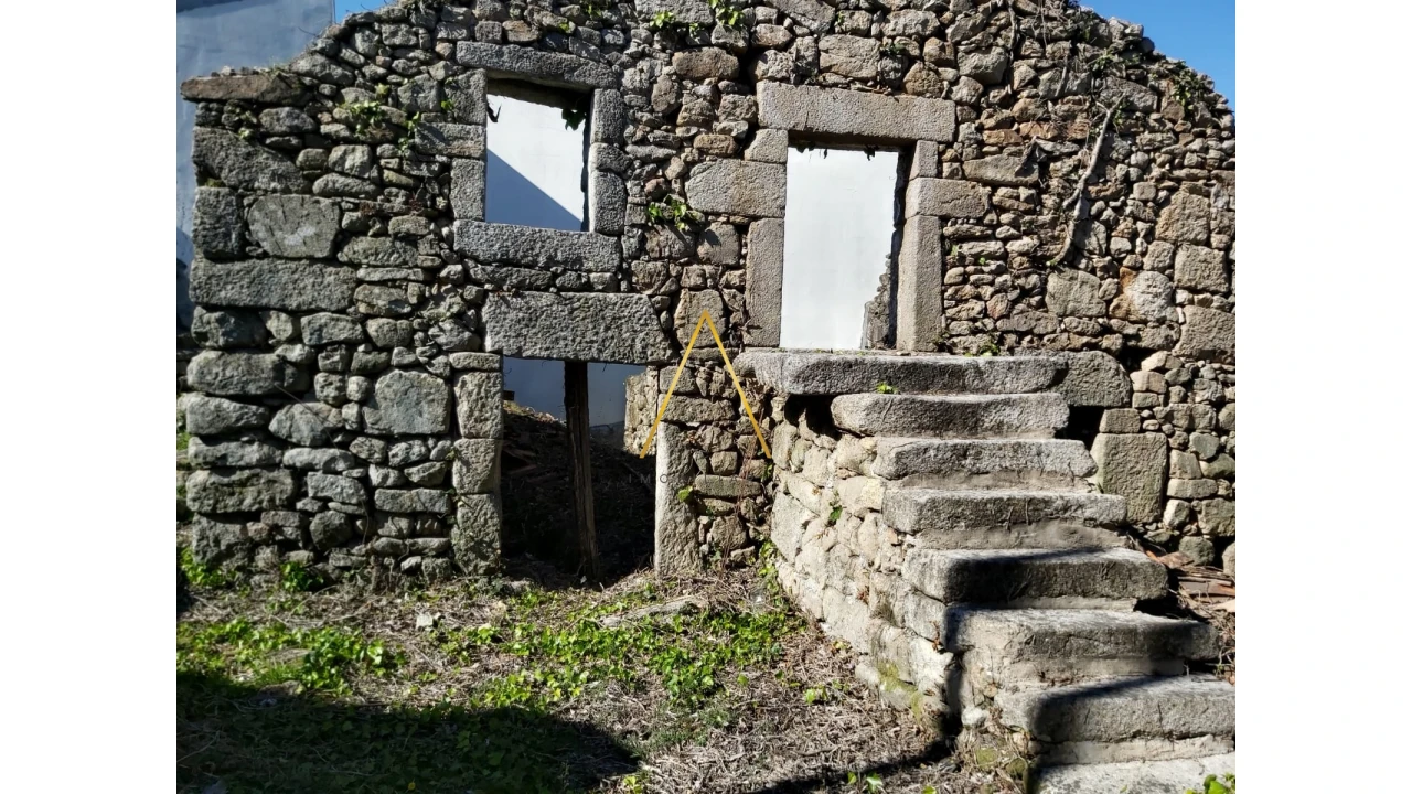 Moradia T0 para Venda em Couto de Baixo e Couto de Cima Foto 4