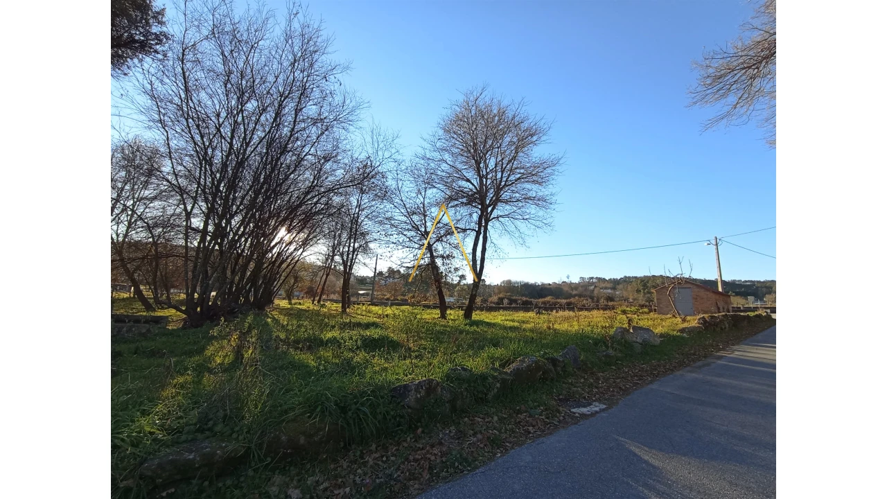 Terreno para Venda em Orgens Foto 16