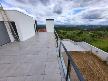Moradia T5 para Venda em Fragosela