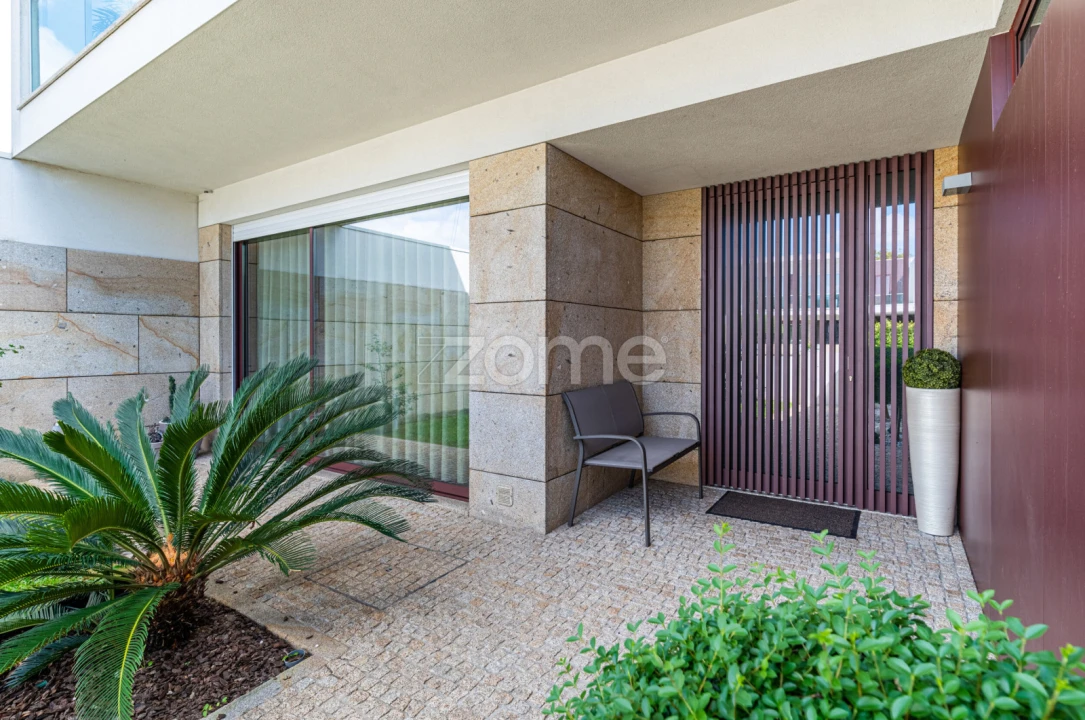 Moradia T5 para Venda em Palmeira Foto 11
