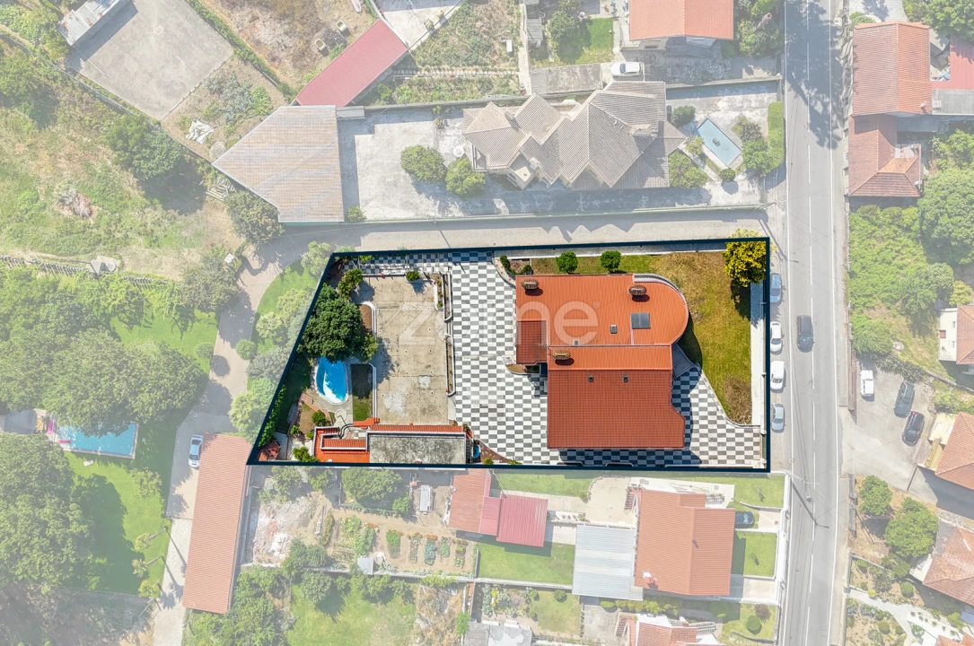 Moradia T4 para Venda em Areias, Sequeirô, Lama e Palmeira Foto 75