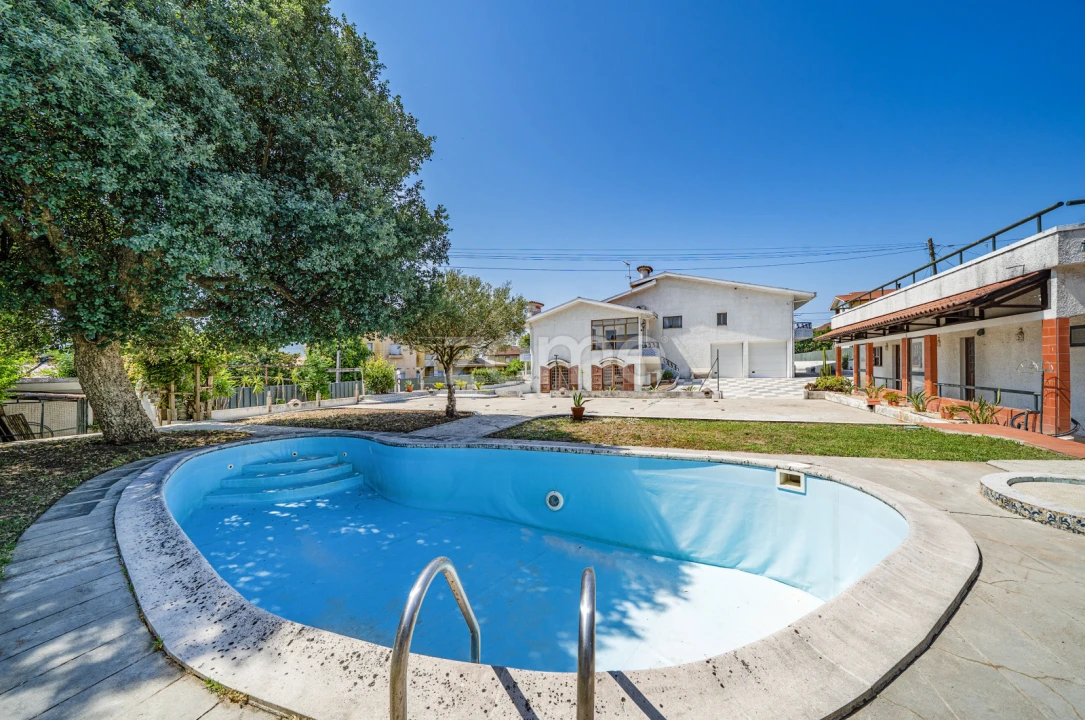 Moradia T4 para Venda em Areias, Sequeirô, Lama e Palmeira Foto 2