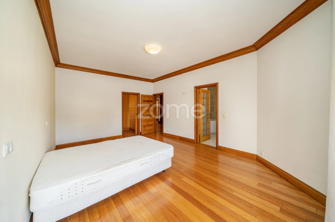 Moradia T4 para Venda em Areias, Sequeirô, Lama e Palmeira Foto 1