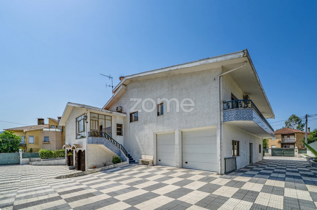 Moradia T4 para Venda em Areias, Sequeirô, Lama e Palmeira Foto 55