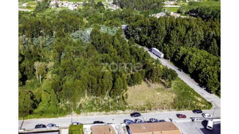 Terreno para Venda em Serzedo e Perosinho