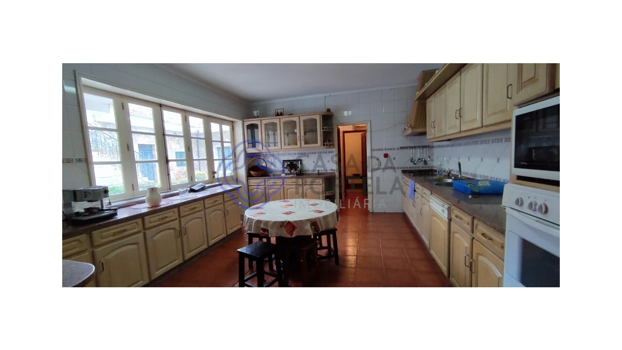 Quinta T9 para Venda em Carreira e Refojos de Riba de Ave Foto 2