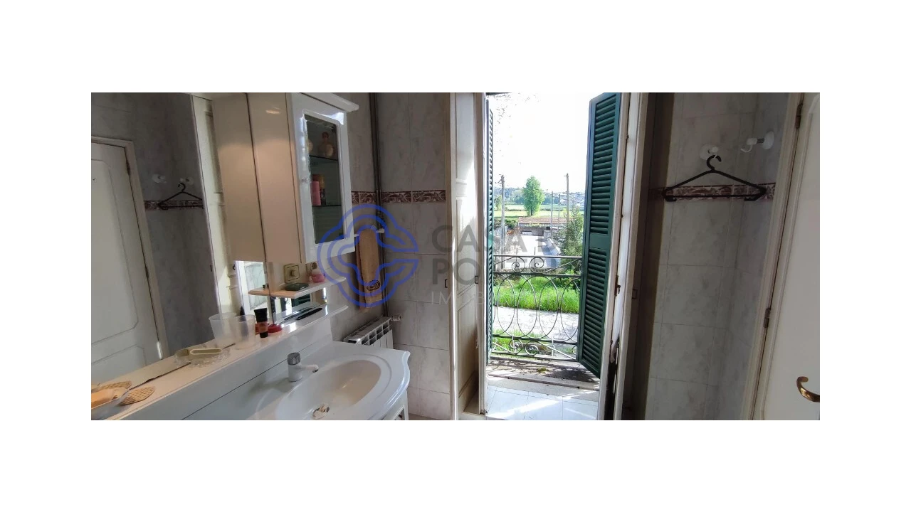 Quinta T9 para Venda em Carreira e Refojos de Riba de Ave Foto 19