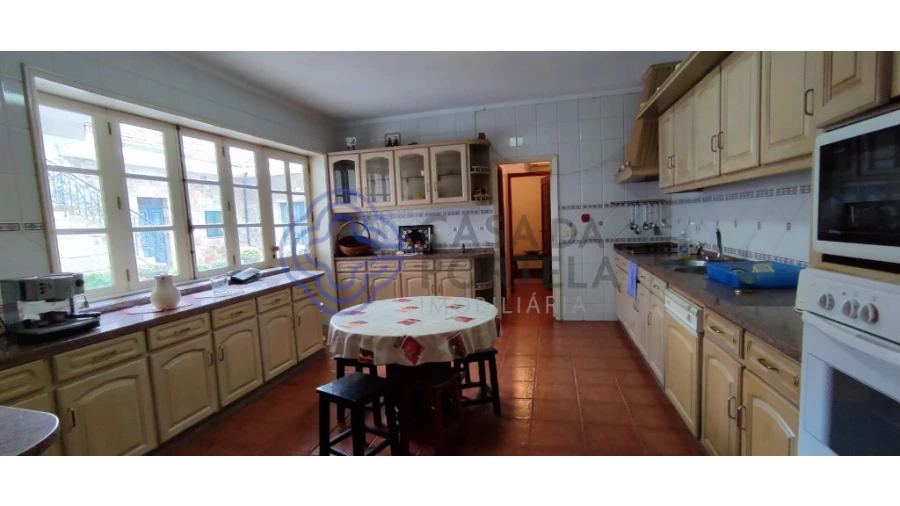 Quinta T9 para Venda em Carreira e Refojos de Riba de Ave Foto 2