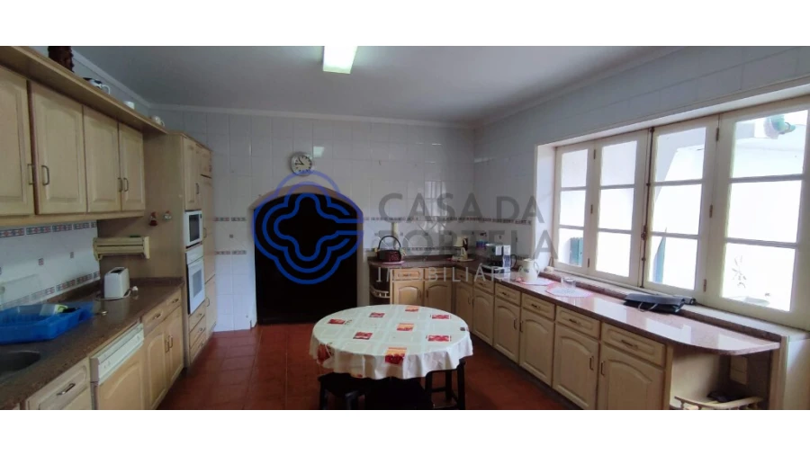 Quinta T9 para Venda em Carreira e Refojos de Riba de Ave Foto 1