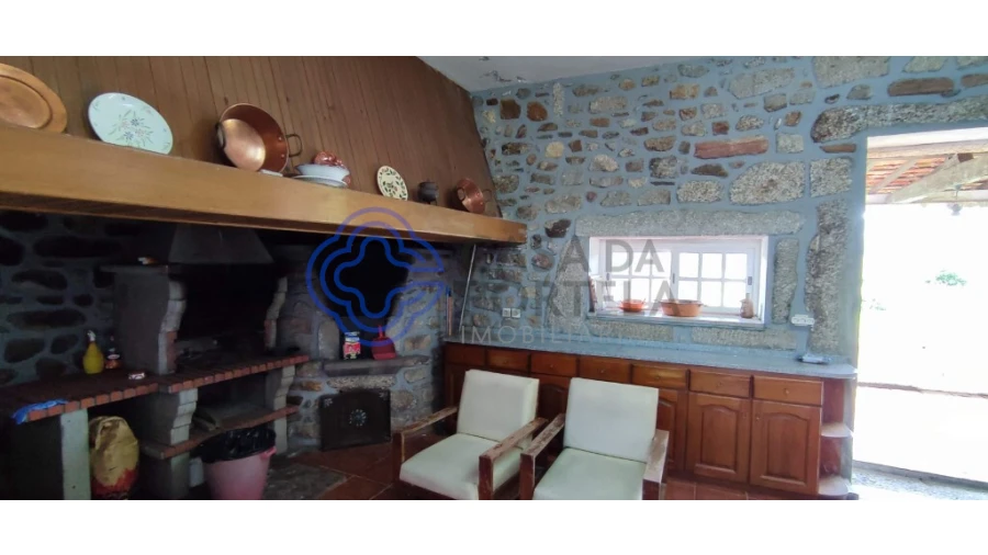 Quinta T9 para Venda em Carreira e Refojos de Riba de Ave Foto 4