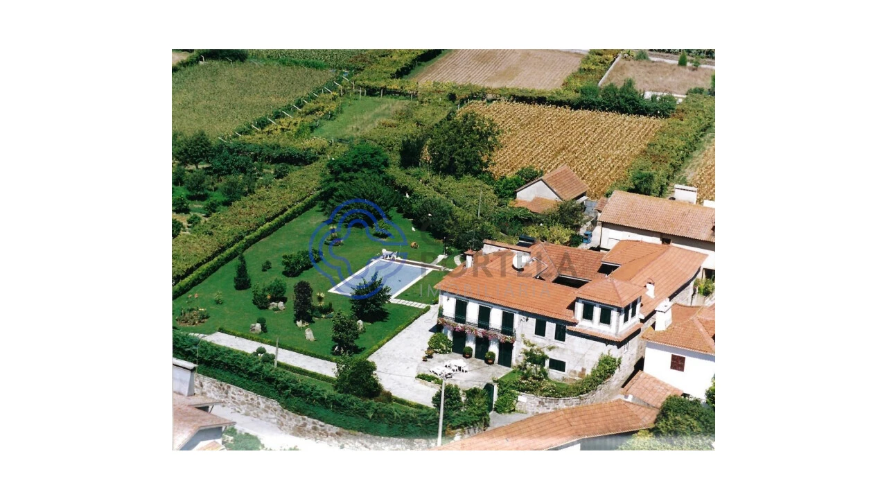 Quinta T9 para Venda em Carreira e Refojos de Riba de Ave Foto 24