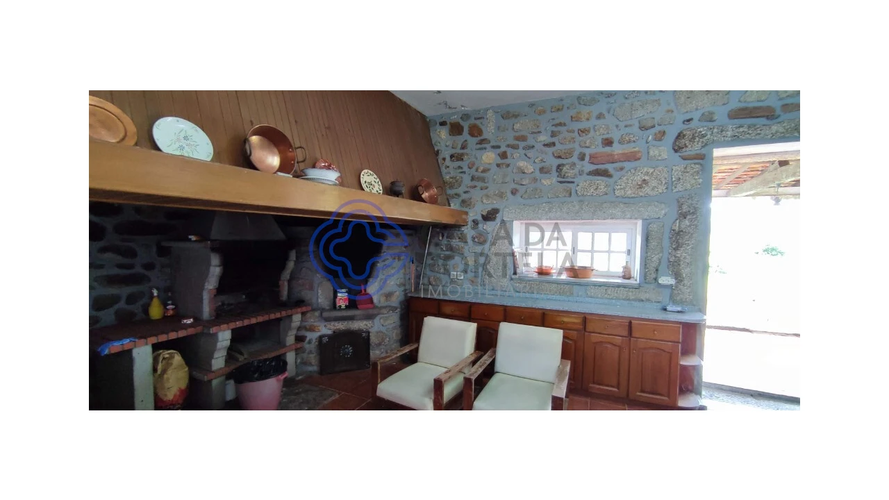 Quinta T9 para Venda em Carreira e Refojos de Riba de Ave Foto 4