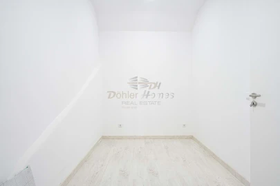 Moradia T9 para Venda em Ajuda