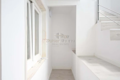 Moradia T9 para Venda em Ajuda