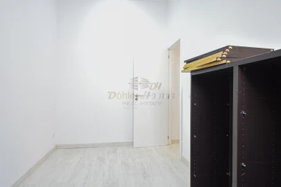 Moradia T9 para Venda em Ajuda