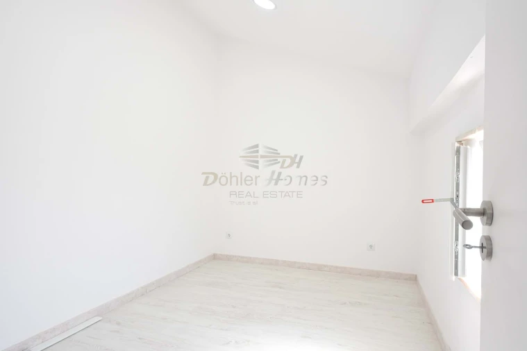 Moradia T9 para Venda em Ajuda Foto 31