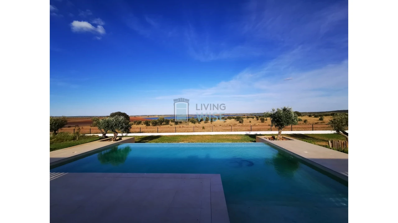 Moradia T4 para Venda em Ervidel Foto 6