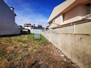 Terreno para Venda em Cidade da Maia