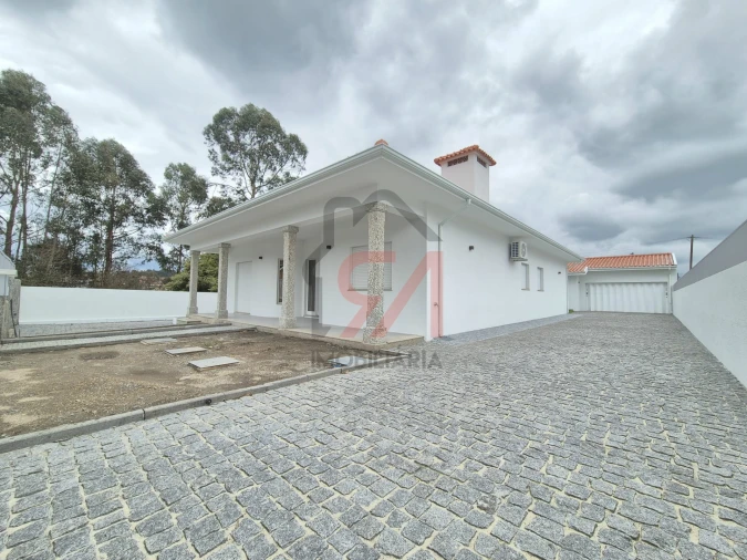 Moradia T3 para Venda em Lustosa e Barrosas (Santo Estêvão)