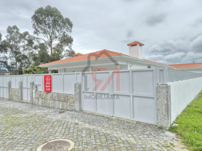 Moradia T3 para Venda em Lustosa e Barrosas (Santo Estêvão) Foto 2