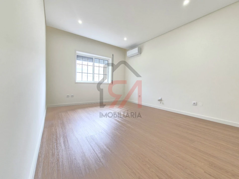 Moradia T3 para Venda em Lustosa e Barrosas (Santo Estêvão) Foto 11