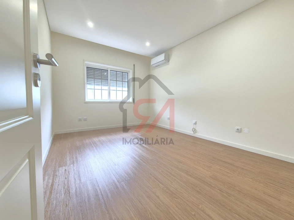 Moradia T3 para Venda em Lustosa e Barrosas (Santo Estêvão) Foto 9