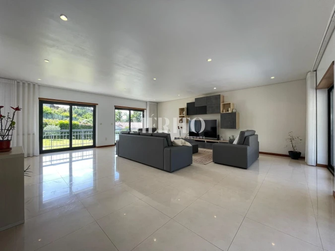 Moradia T4 para Venda em Reboreda e Nogueira Foto 26