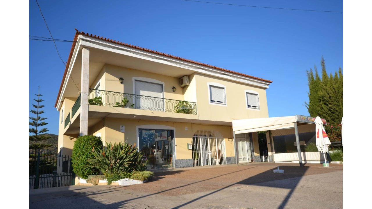 Negócio para Venda em Loule (São Sebastião) Foto 1