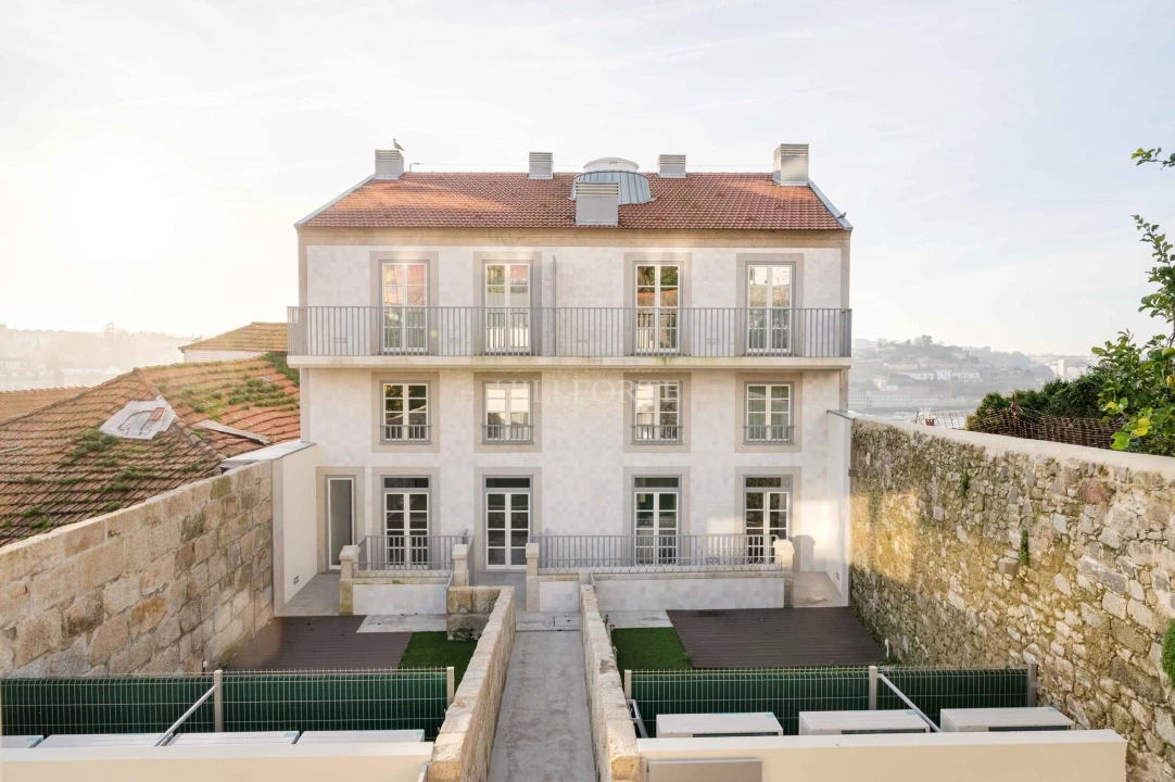 Moradia T2 para Venda em Santa Marinha Foto 27