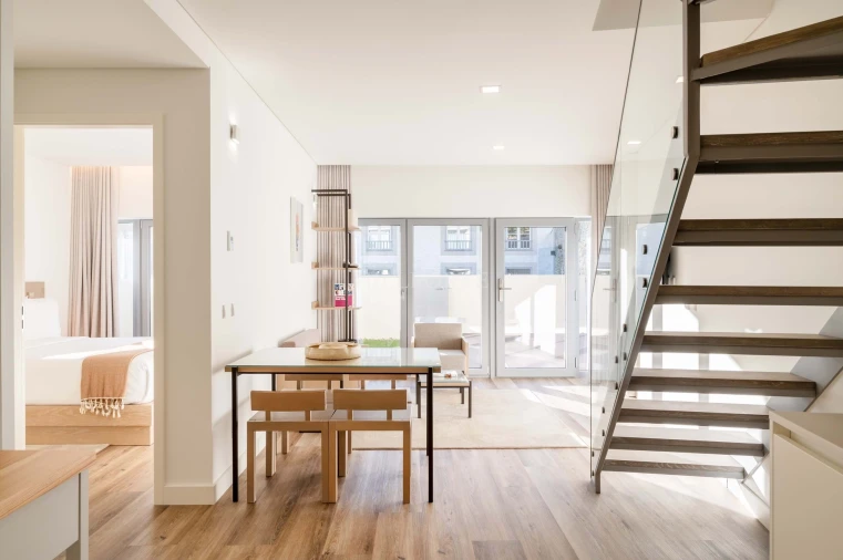 Moradia T2 para Venda em Santa Marinha Foto 2