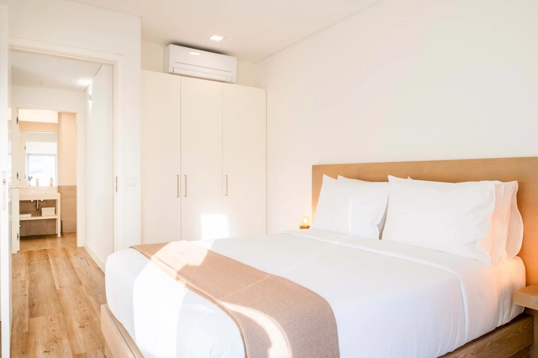 Moradia T2 para Venda em Santa Marinha Foto 16