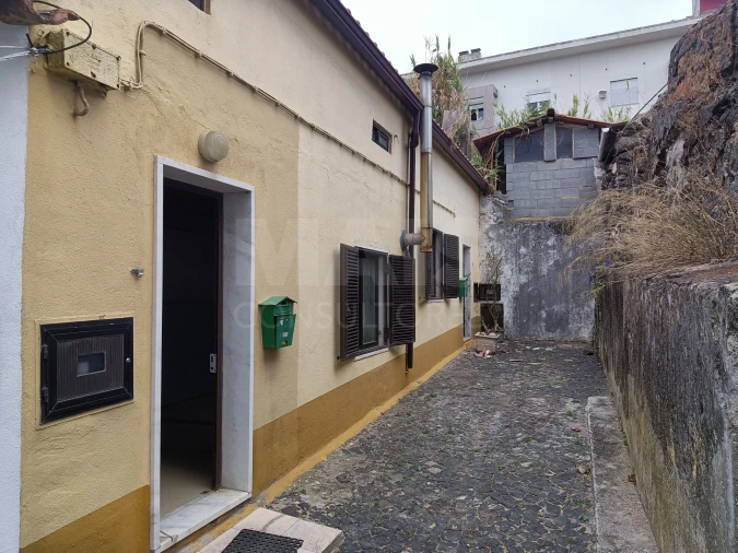 Moradia T9 para Venda em Ajuda Foto 2