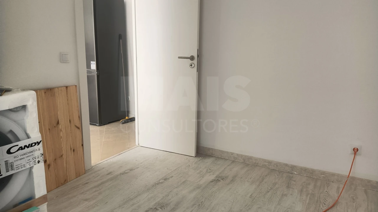 Moradia T9 para Venda em Ajuda Foto 8