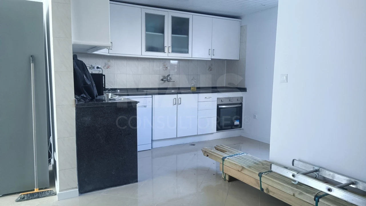 Moradia T9 para Venda em Ajuda Foto 1