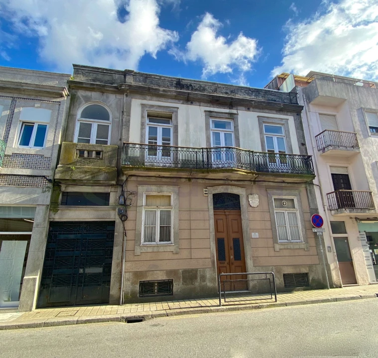 Prédio para Venda em Bonfim Foto 1