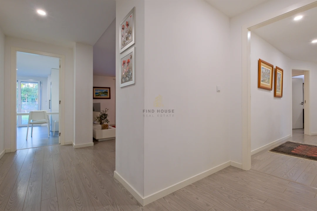 Apartamento T3 para Venda em Oeiras e São Julião da Barra, Paço de Arcos e Caxias Foto 12