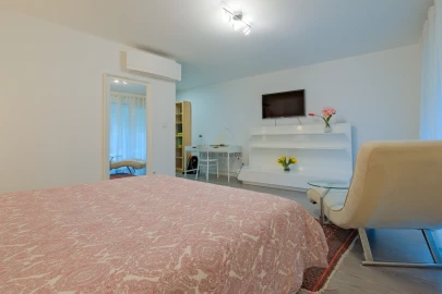 Apartamento T3 para Venda em Oeiras e São Julião da Barra, Paço de Arcos e Caxias