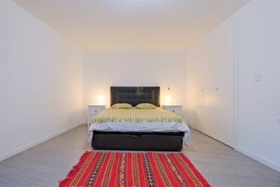 Apartamento T3 para Venda em Oeiras e São Julião da Barra, Paço de Arcos e Caxias