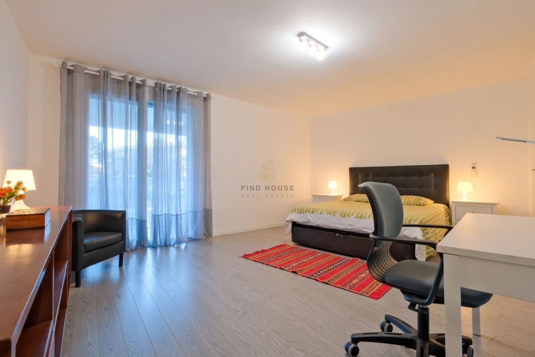 Apartamento T3 para Venda em Oeiras e São Julião da Barra, Paço de Arcos e Caxias Foto 18