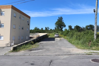 Terreno para Venda em Paredes
