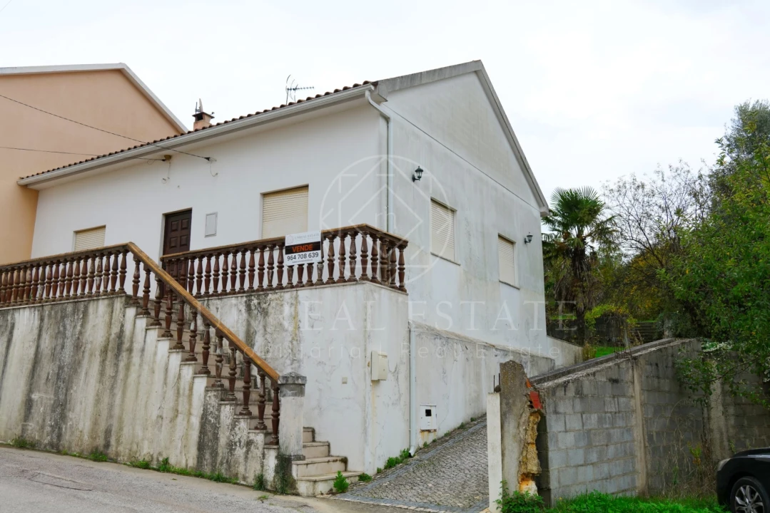 Moradia T2 para Venda em Brogueira, Parceiros de Igreja e Alcorochel Foto 2