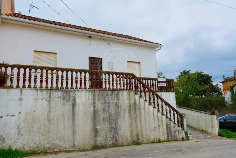 Moradia T2 para Venda em Brogueira, Parceiros de Igreja e Alcorochel Foto 3