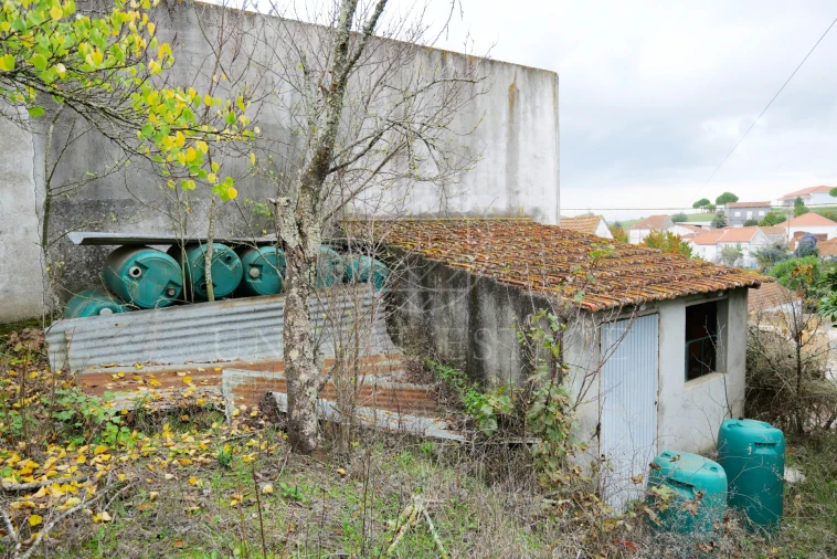 Moradia T2 para Venda em Brogueira, Parceiros de Igreja e Alcorochel Foto 37