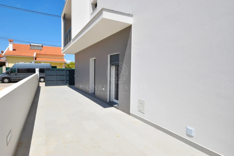 Moradia T3 para Venda em Quinta do Conde Foto 12