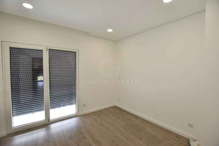 Moradia T3 para Venda em Quinta do Conde Foto 38