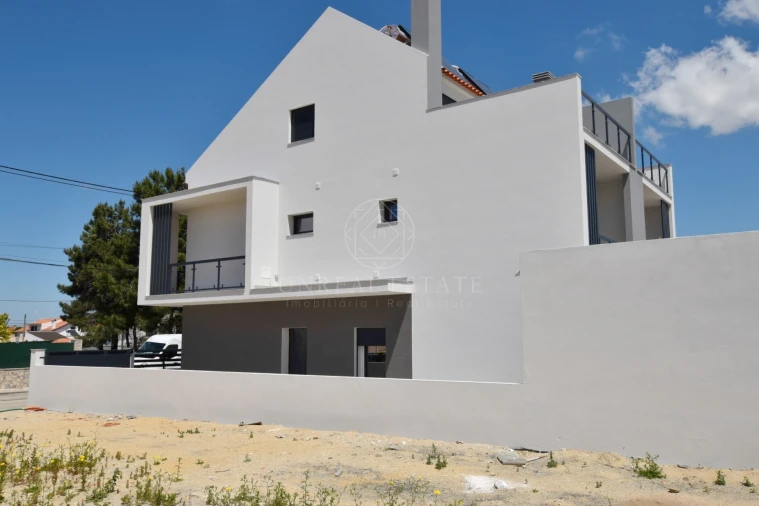 Moradia T3 para Venda em Quinta do Conde Foto 7