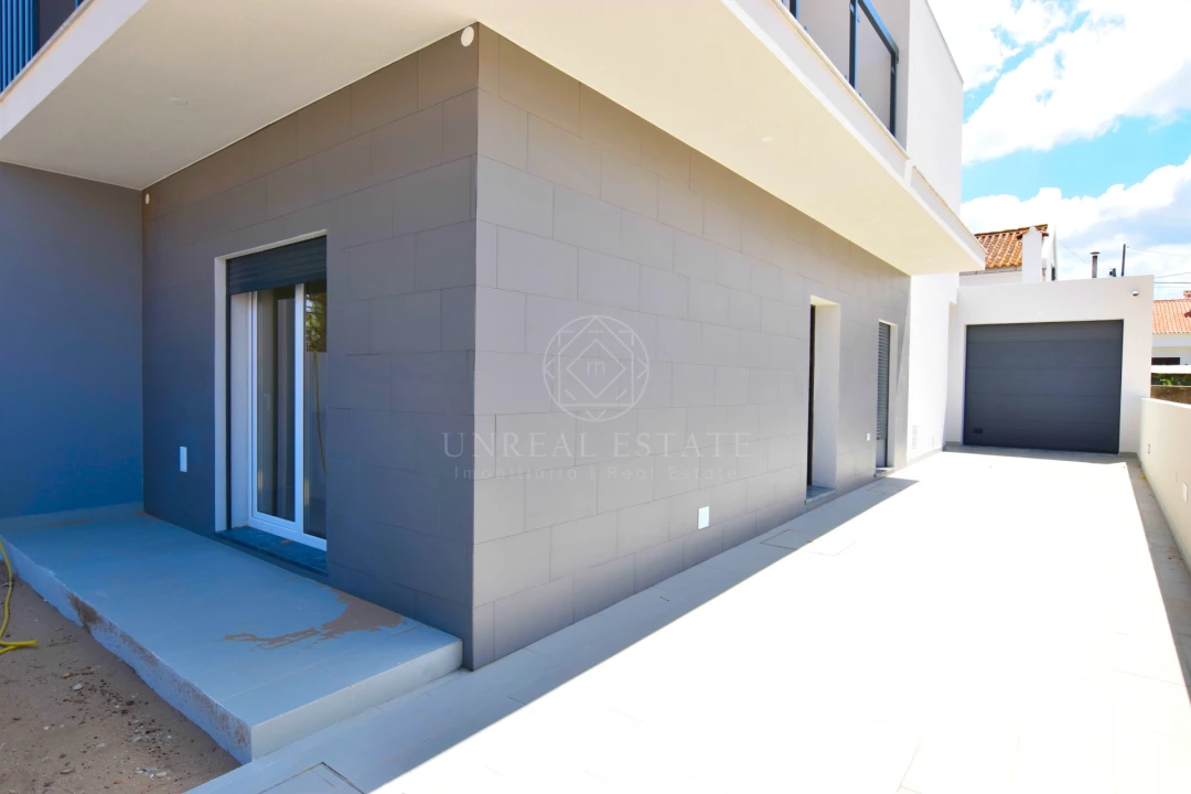 Moradia T3 para Venda em Quinta do Conde Foto 8